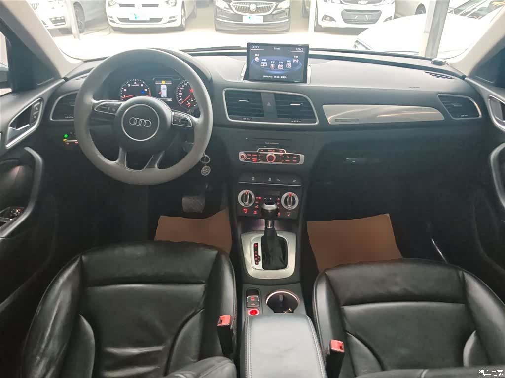 Audi Q3, 2015 10