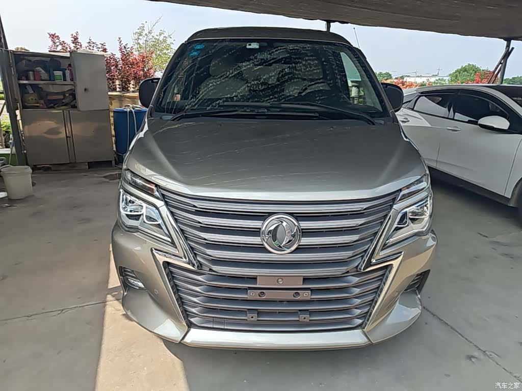 DongFeng M5, 2020 3