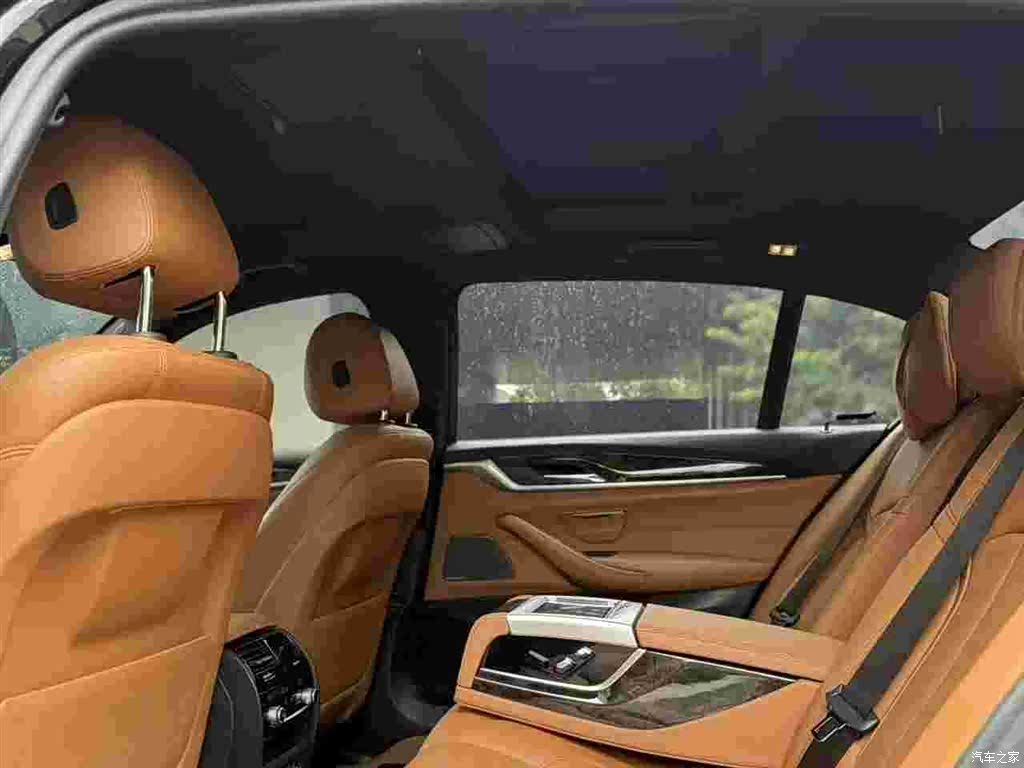 BMW 5 Series, 2017 8