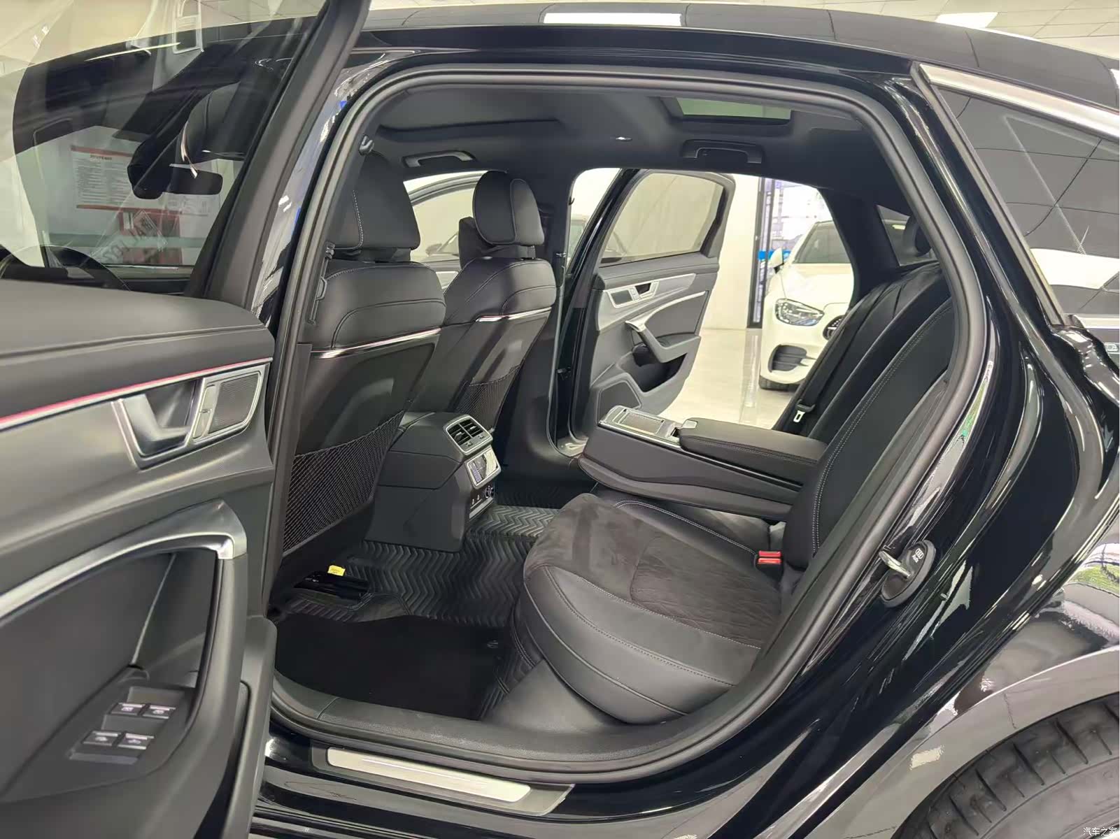Audi A6L, 2024 9