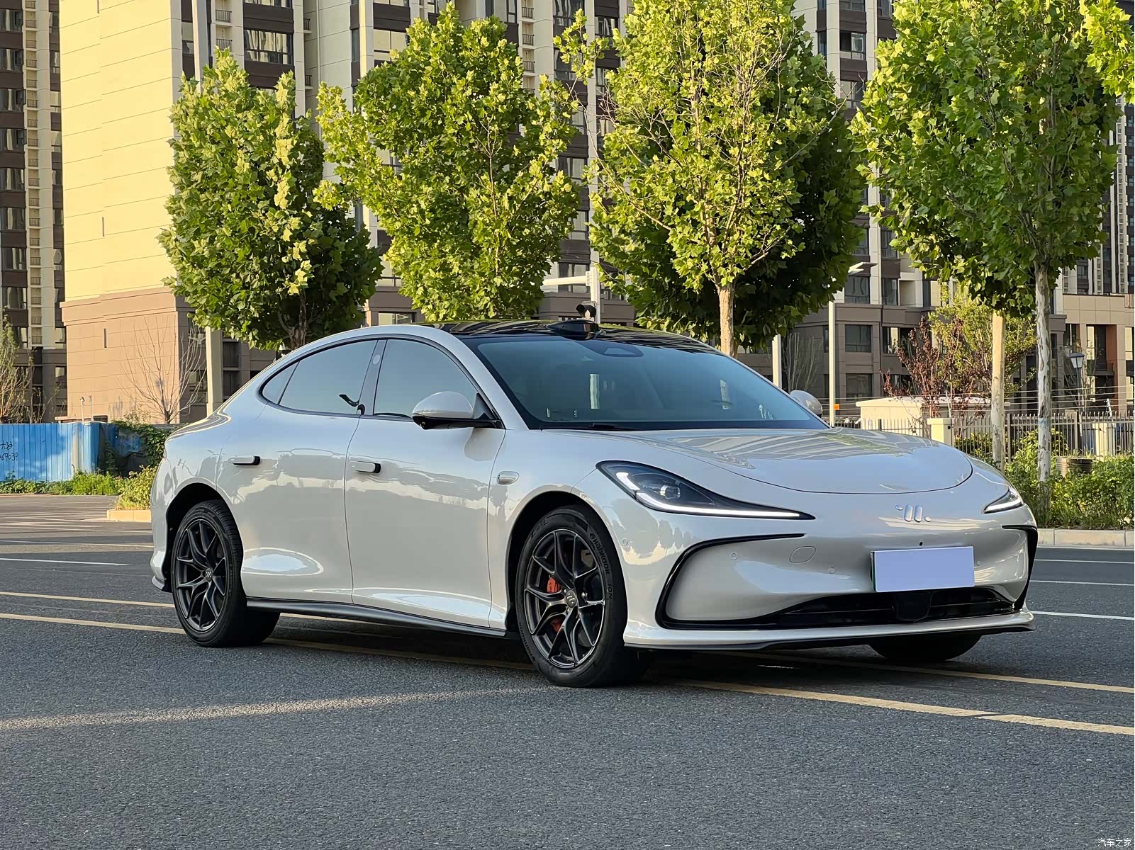 IM Motors L6, 2024 3
