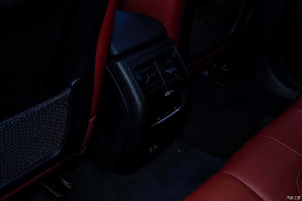 BMW X4, 2023 11