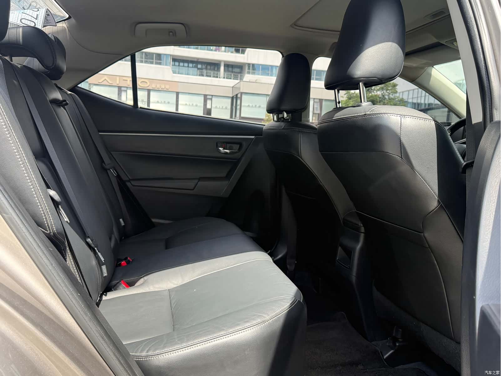 Toyota Corolla, 2015 8