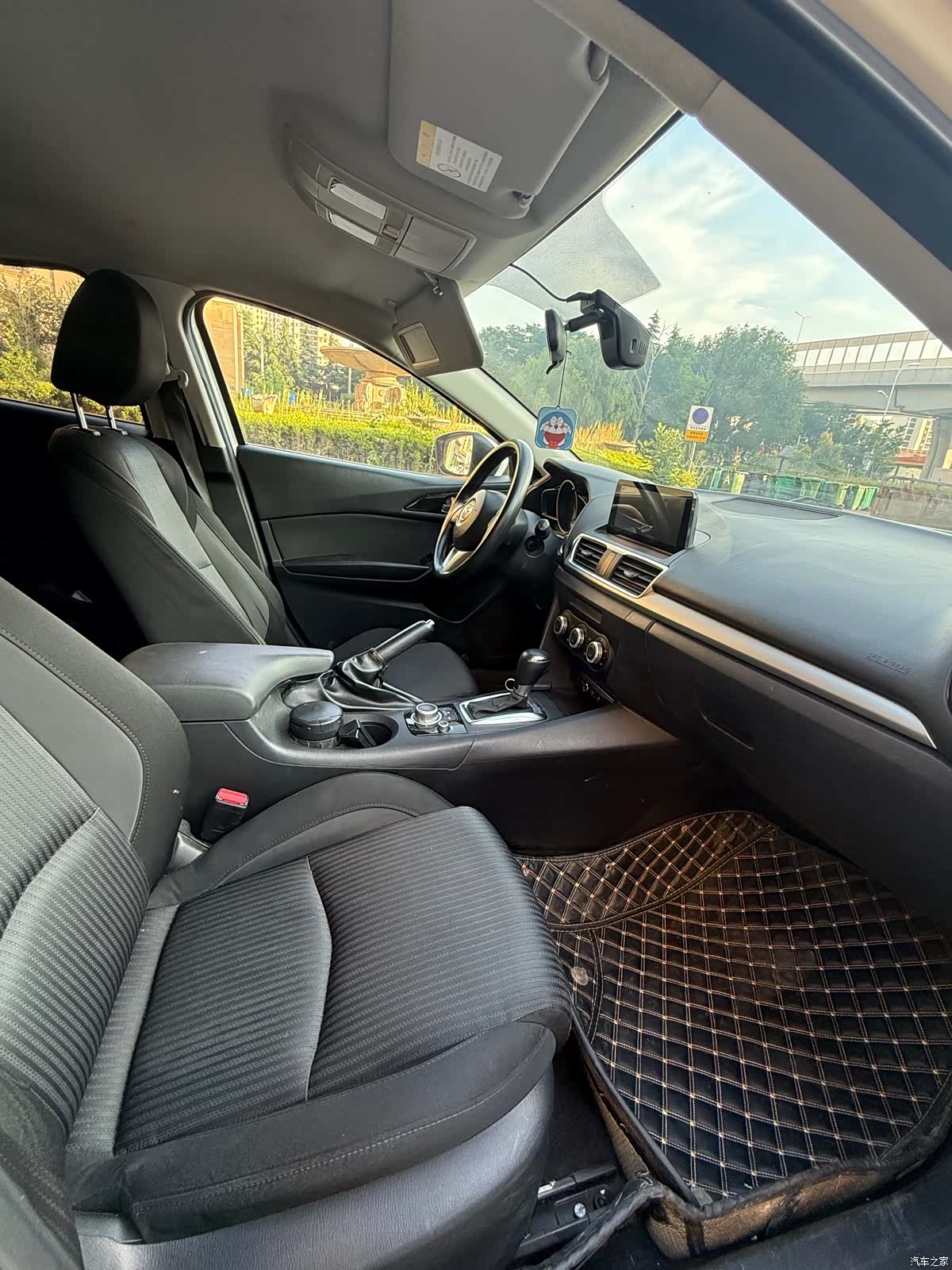 Mazda Mazda3, 2016 10