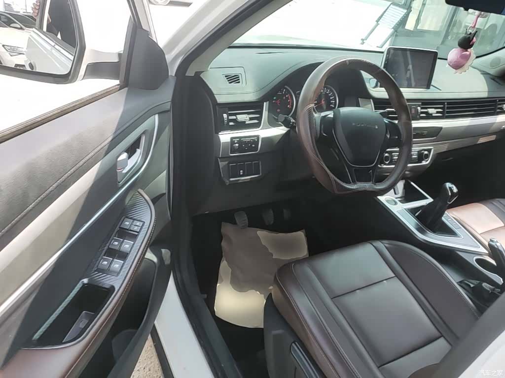 DongFeng T5, 2022 16