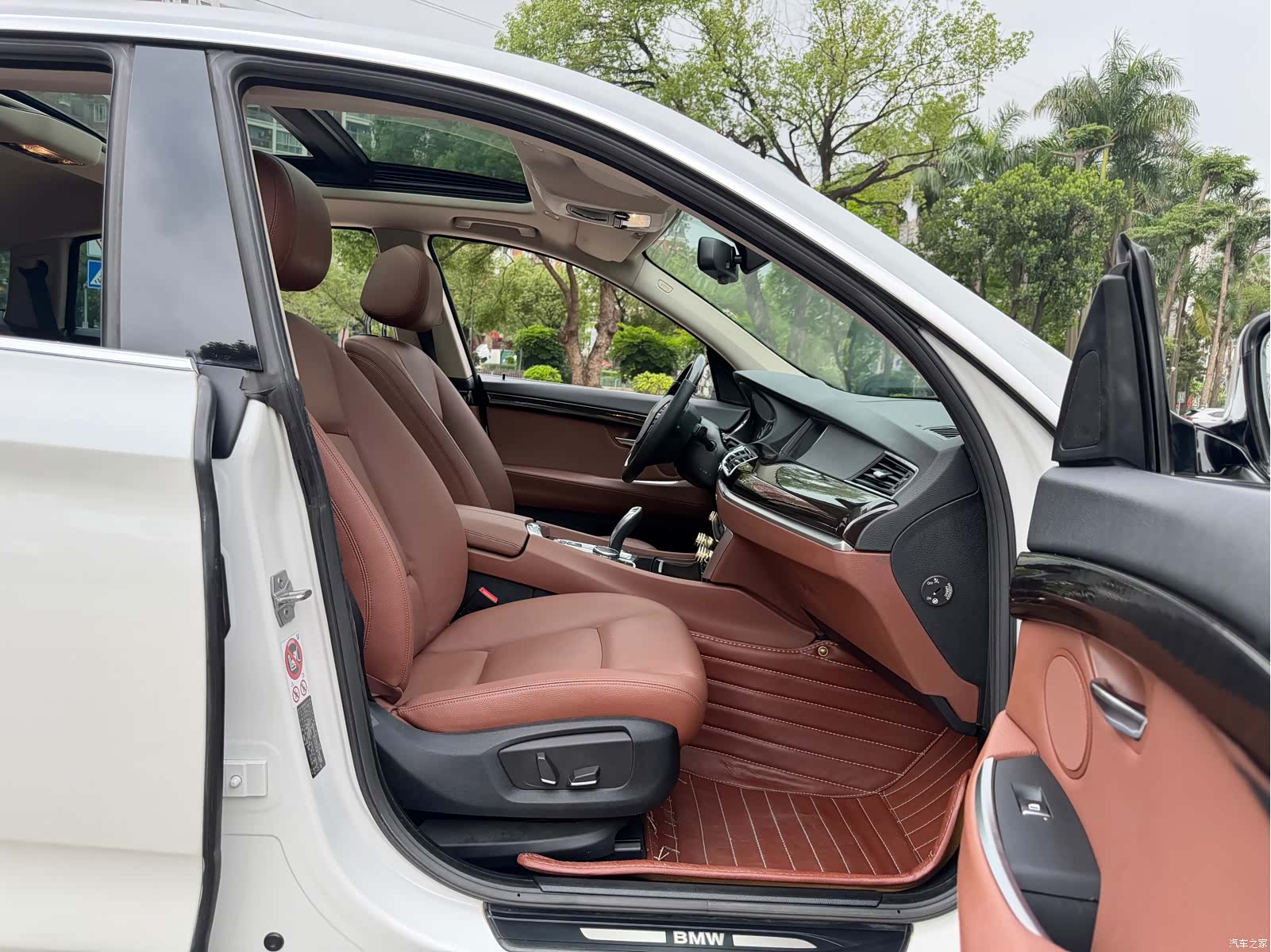 BMW 5 Series, 2016 16