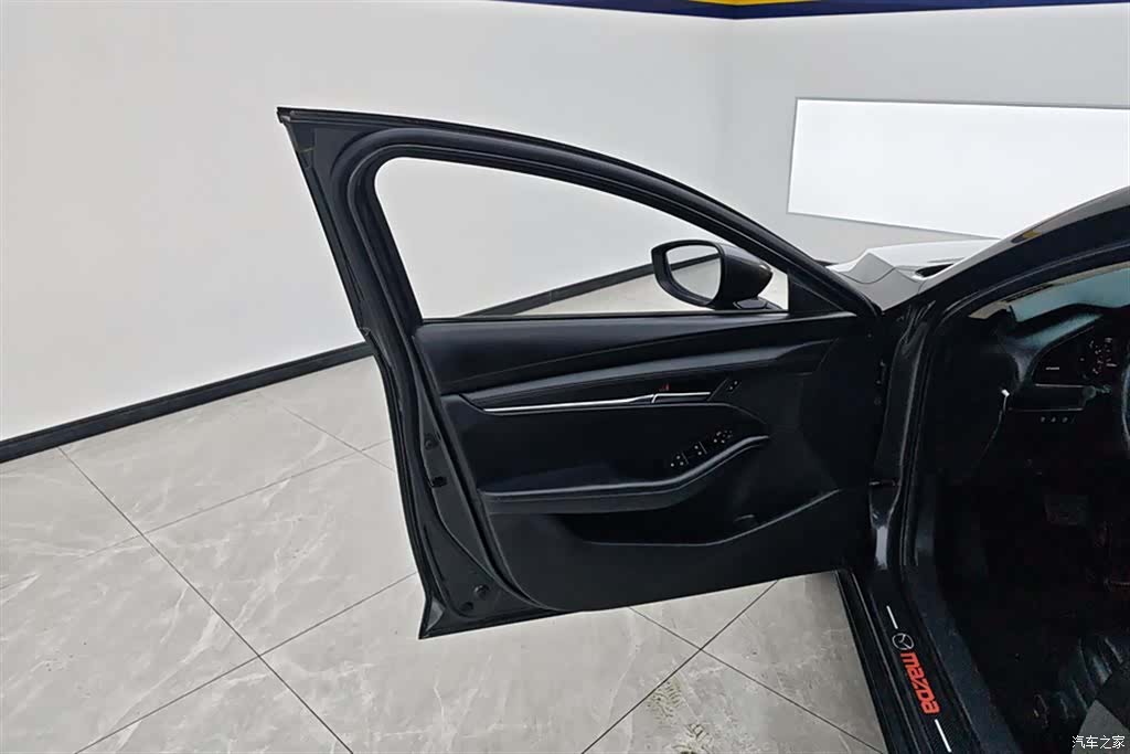 Mazda Mazda3, 2021 7