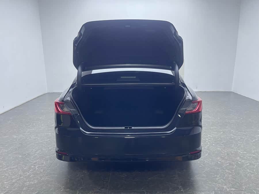 Toyota Camry 2024, фото 7