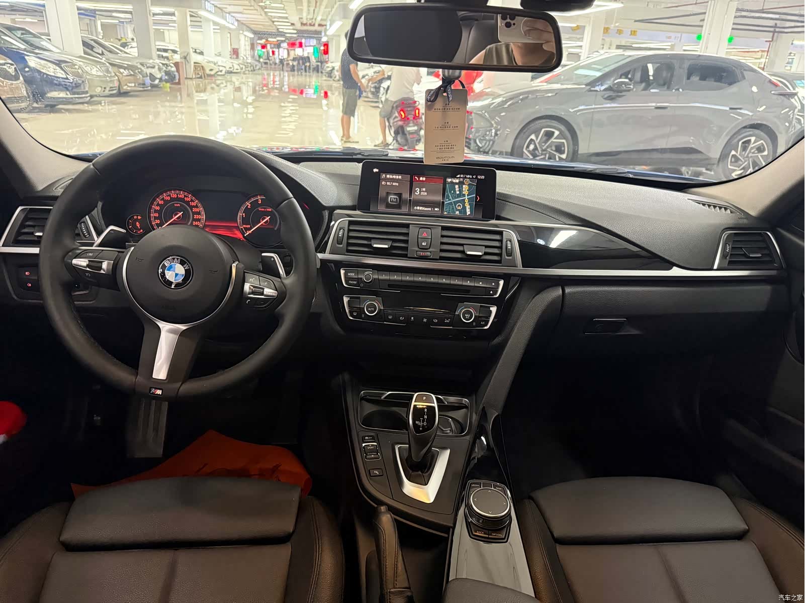 BMW 3 Series, 2018 7