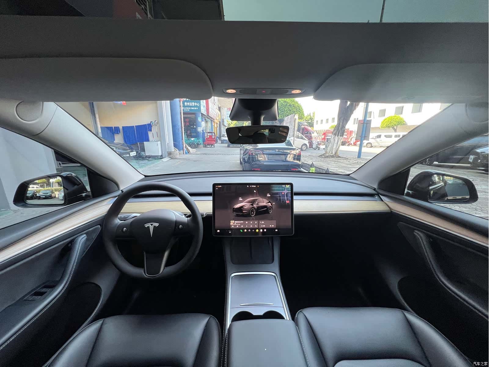 Tesla Model Y, 2022 11