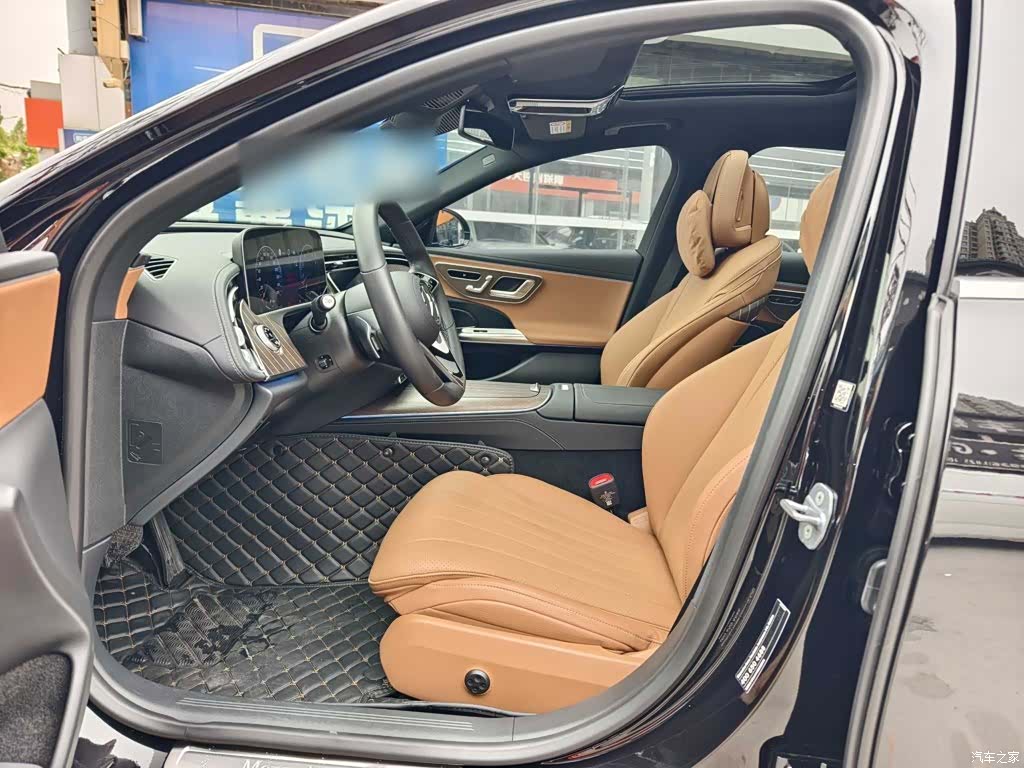 Mercedes-Benz E-Class, 2024 16