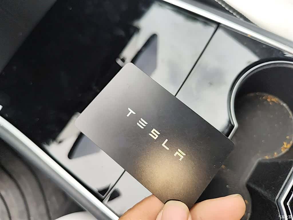 Tesla Model 3, 2020 9