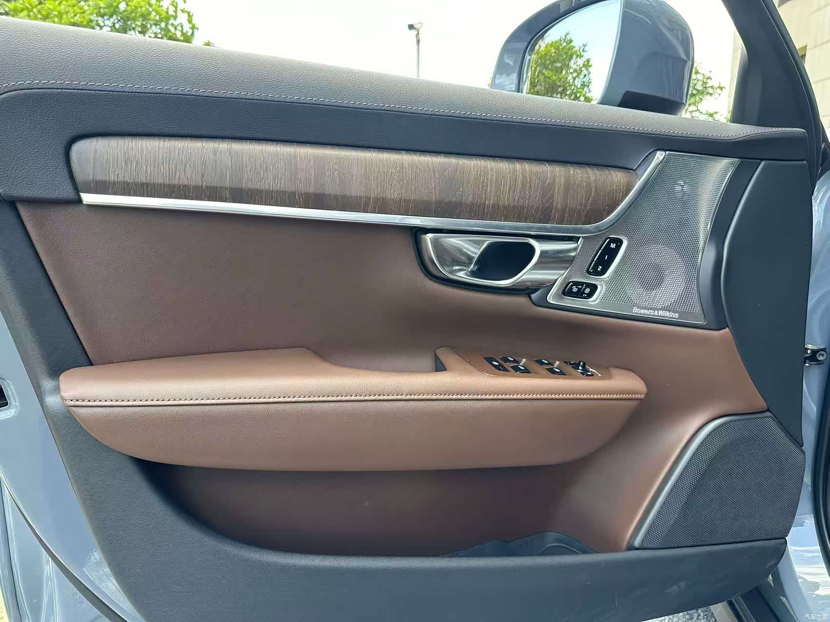 Volvo V90, 2022 4