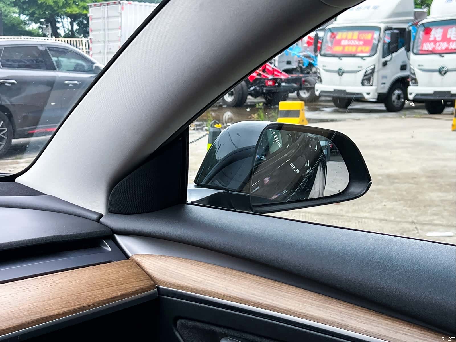 Tesla Model 3, 2022 все фото