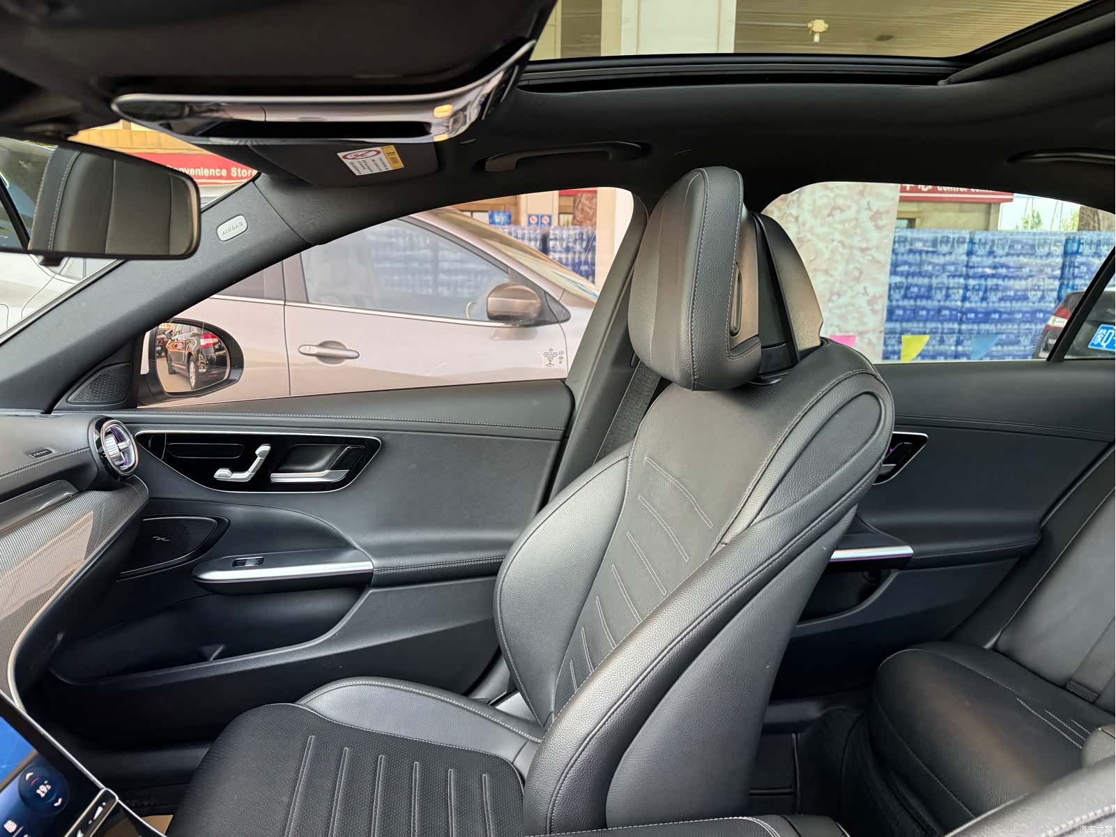 Mercedes-Benz C-Class, 2022 4