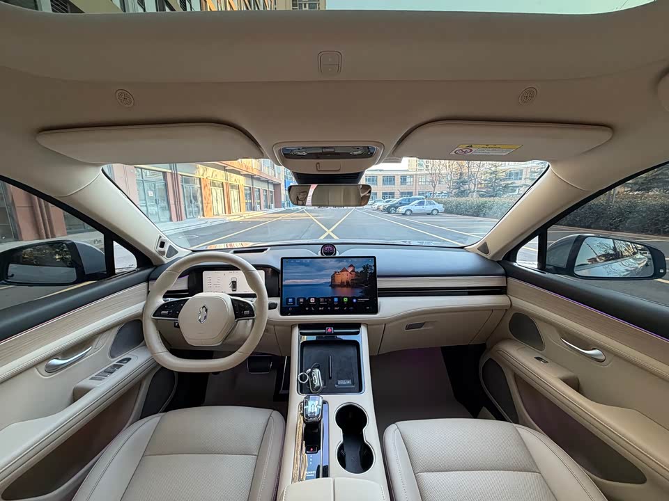 AITO Ask the world M5