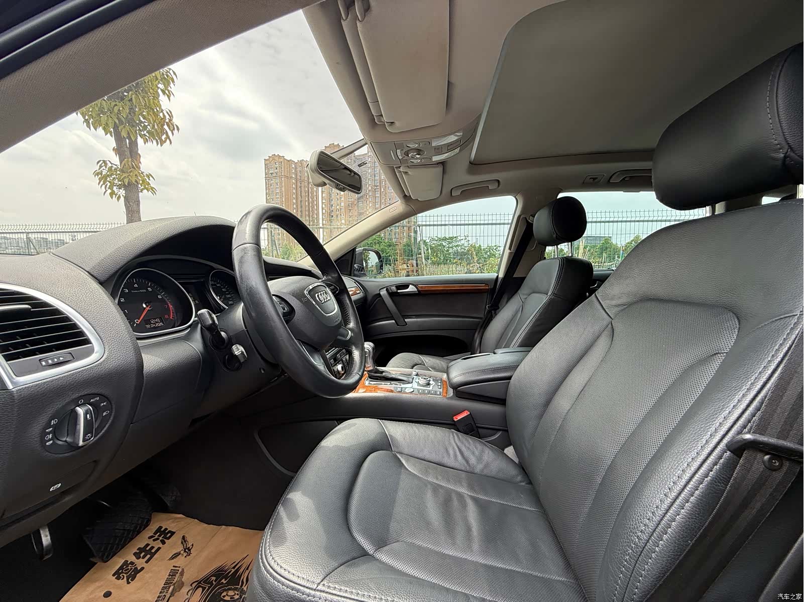 Audi Q7, 2015 11