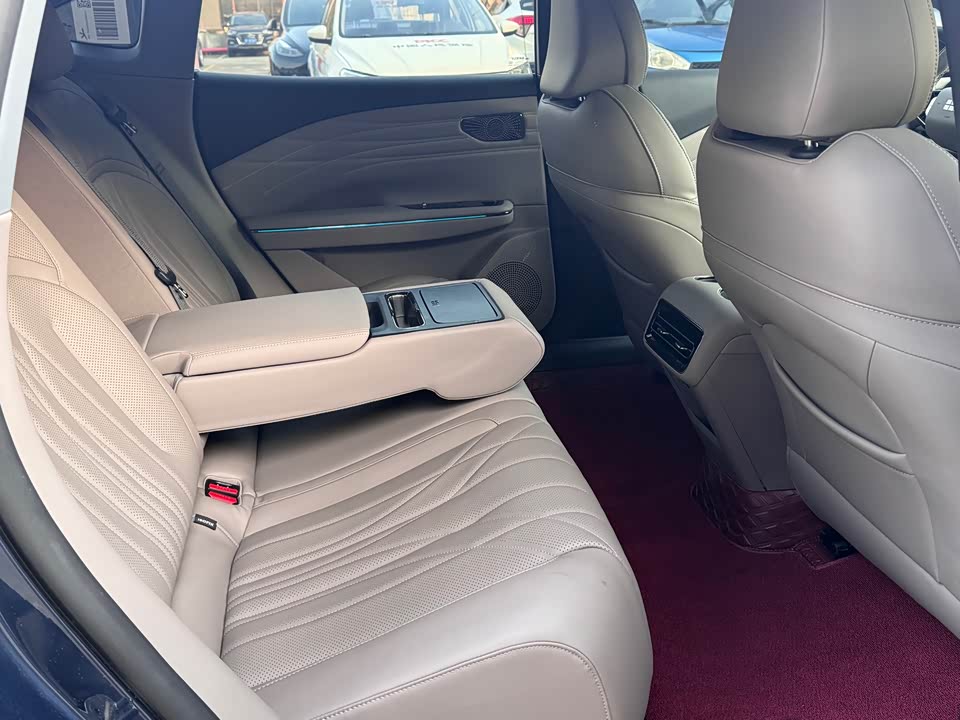 Geely Galaxy Galaxy Sparkle 8