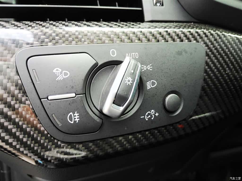Audi A4L, 2023 8