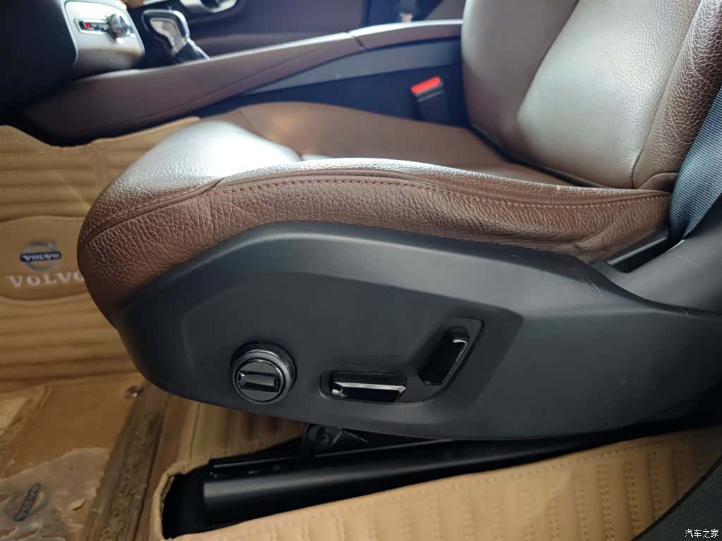 Volvo XC90, 2019 19