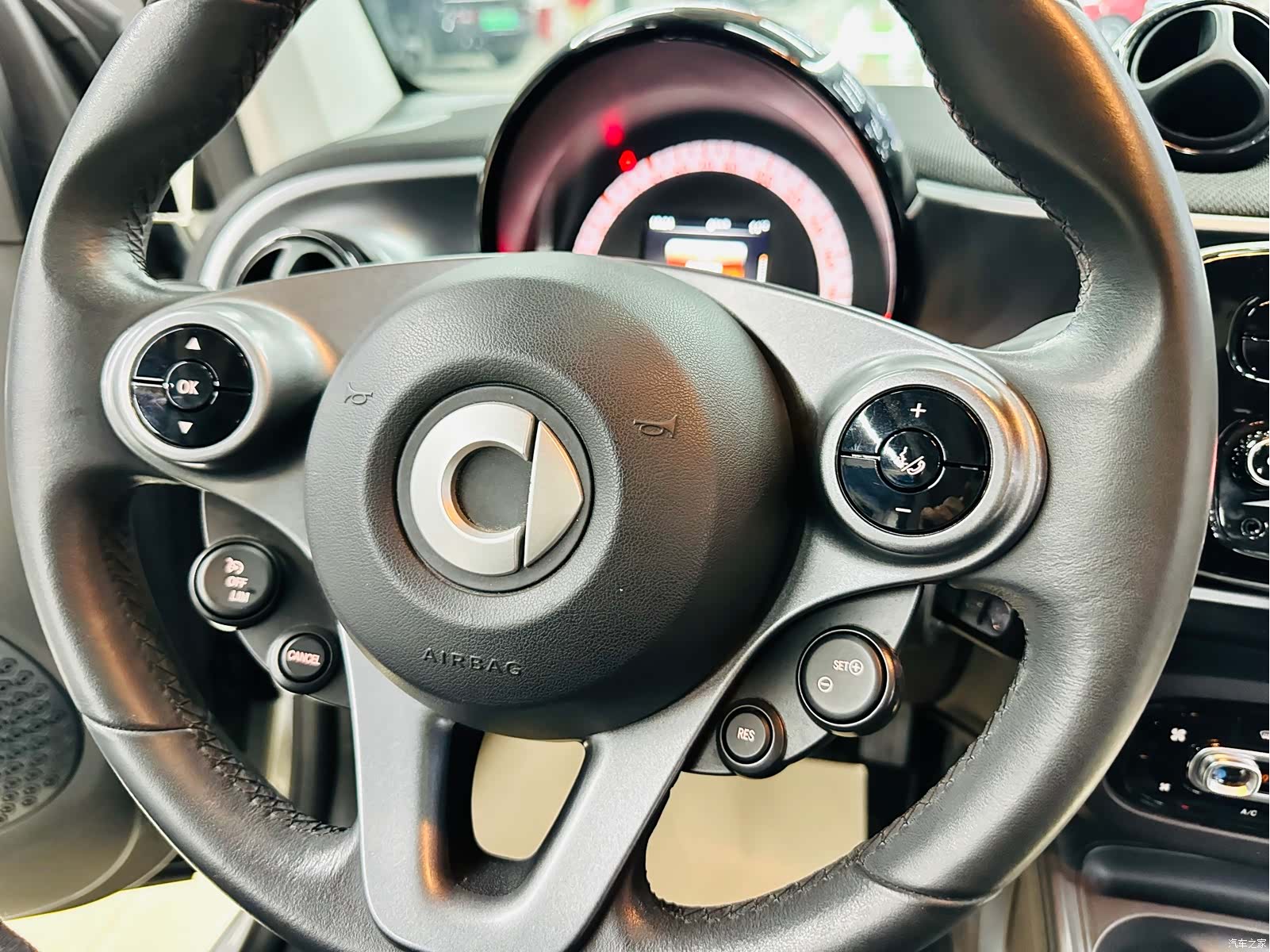 Smart Fortwo, 2018 34