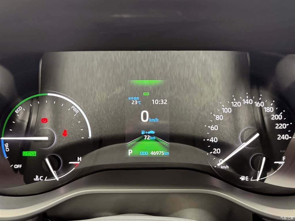 Toyota Granvia, 2023 13