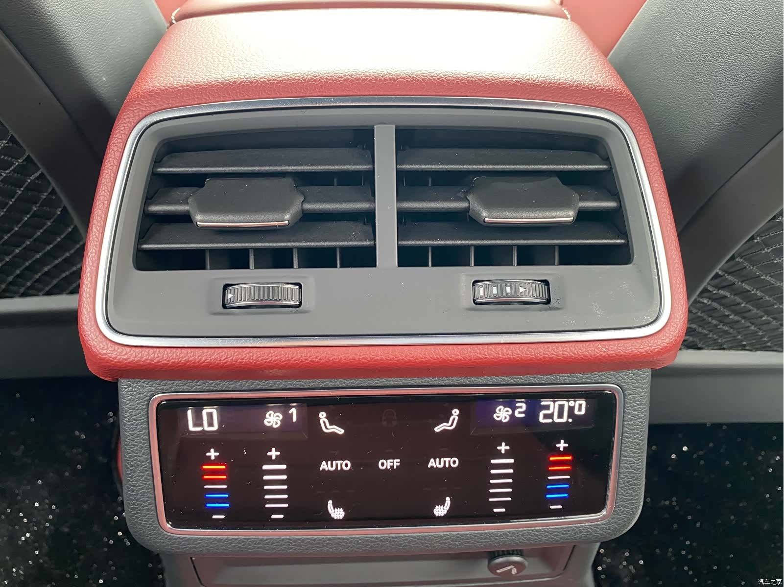 Audi A7L, 2024 14