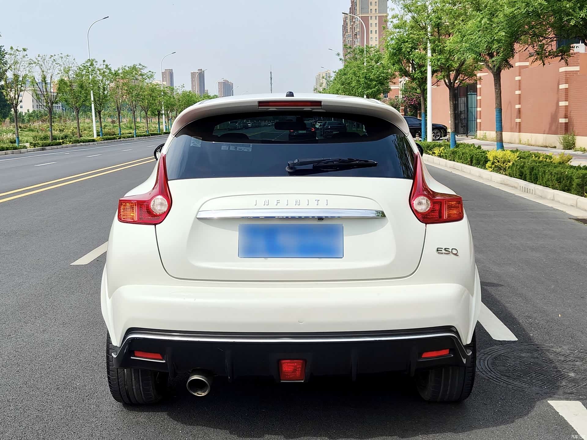 Infiniti ESQ, 2018 15