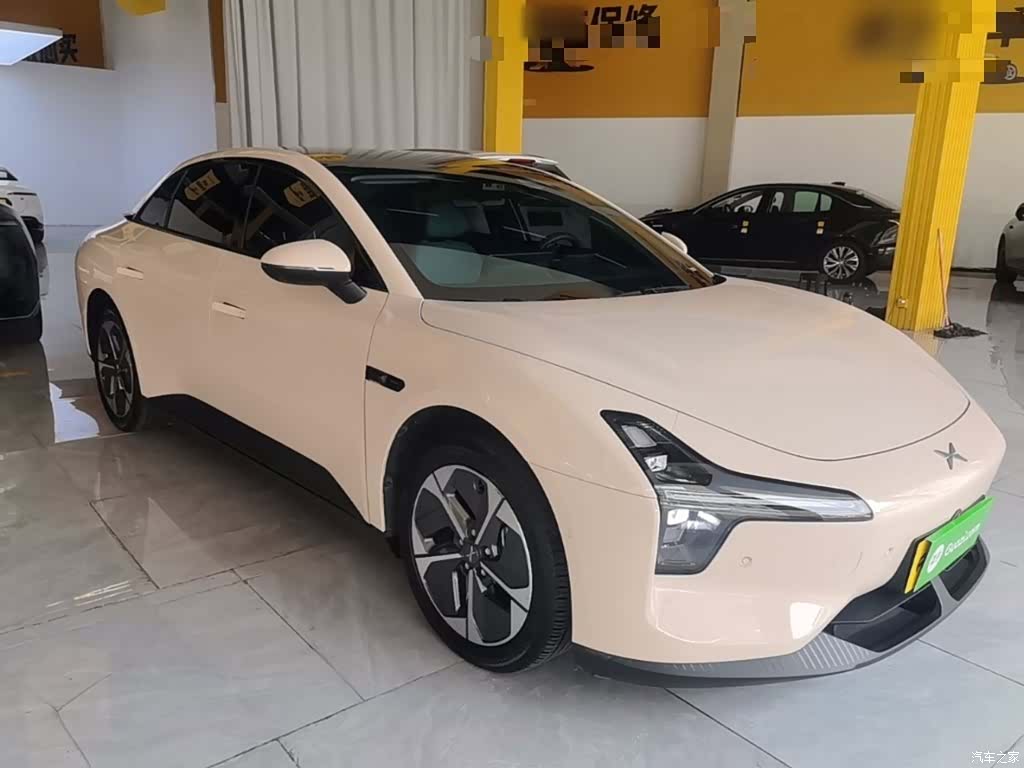 Xpeng Mona M03, 2025 4