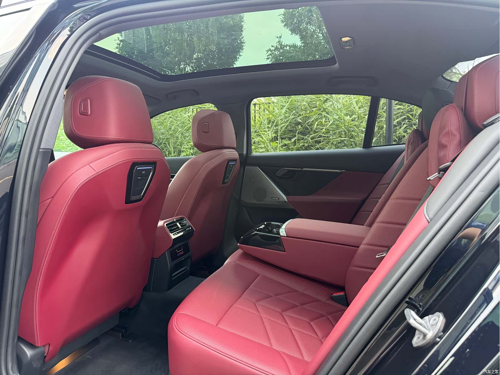 BMW 5 Series, 2024 20