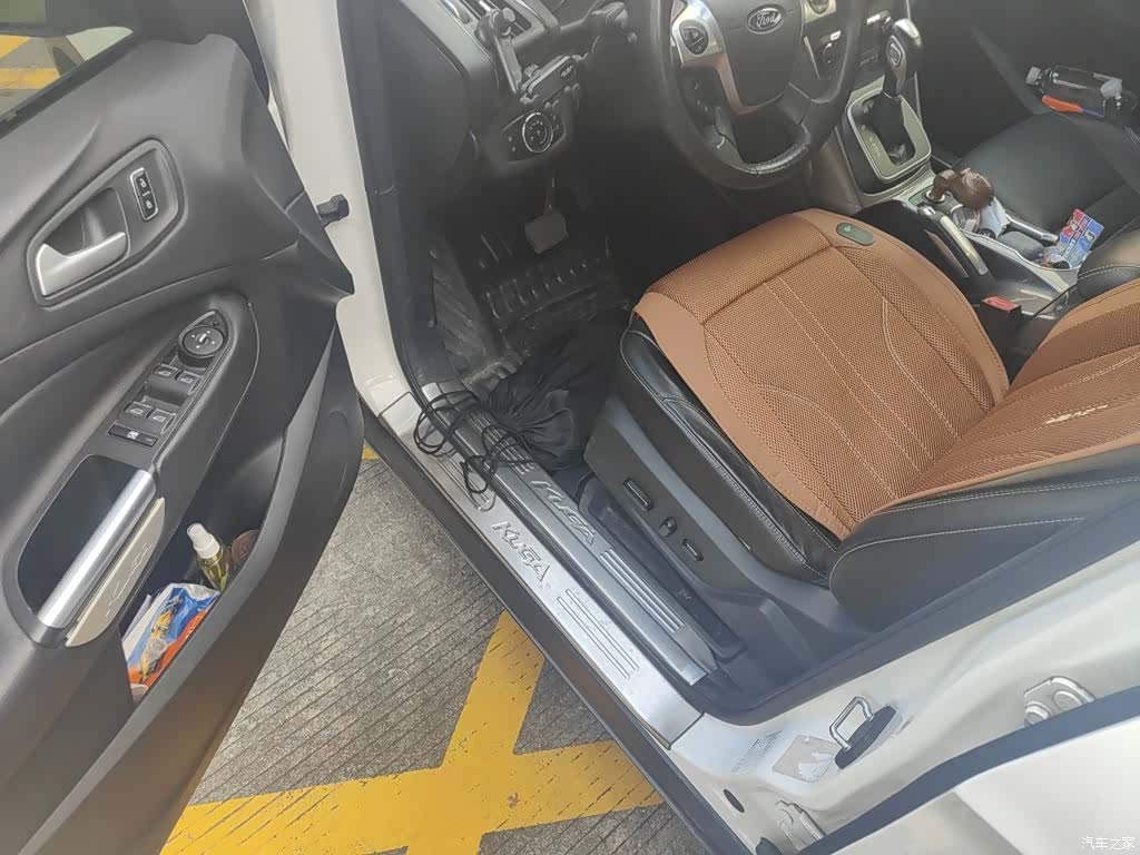 Ford Kuga, 2015 22