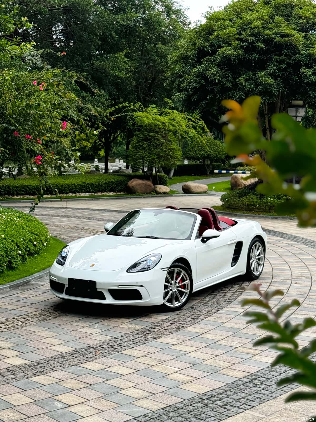 Porsche Boxster, 2018 1