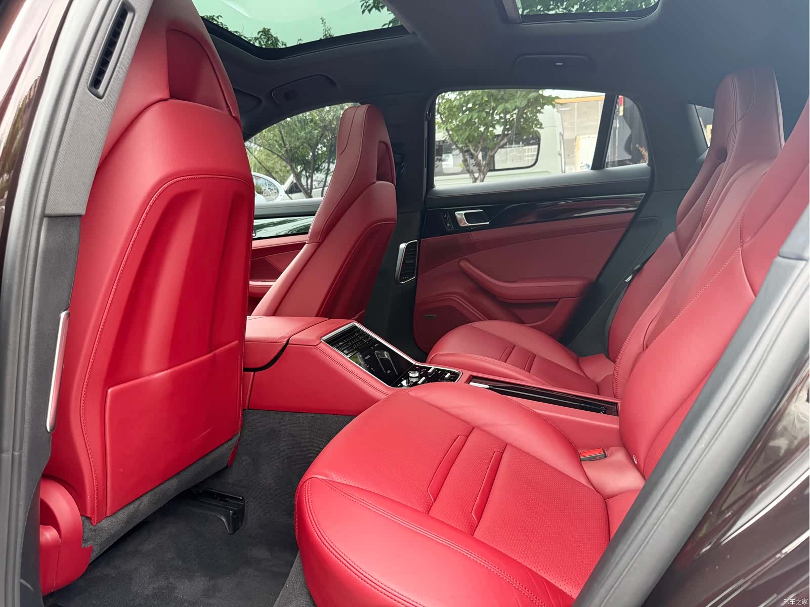 Porsche Panamera, 2019 9