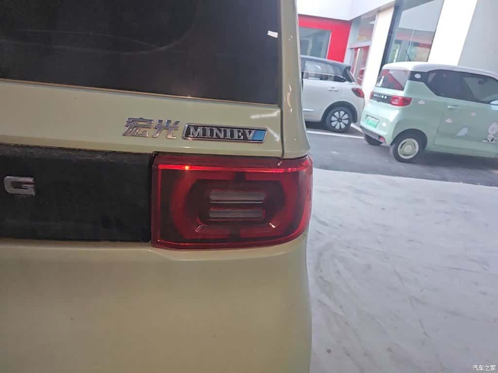 Wuling MINIEV, 2022 8