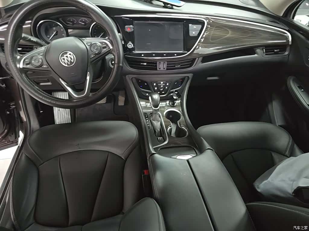Buick Envision Plus, 2021 10