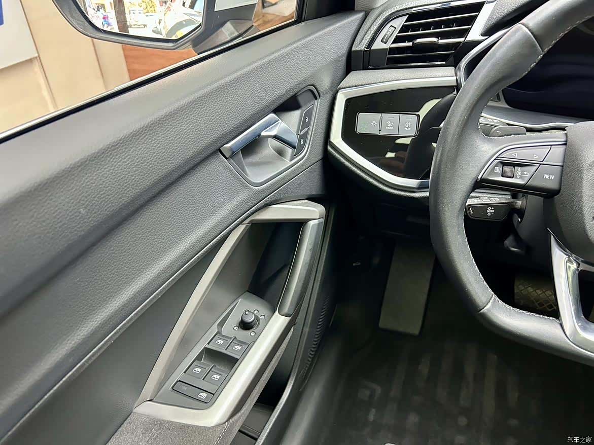Audi Q3, 2023 19