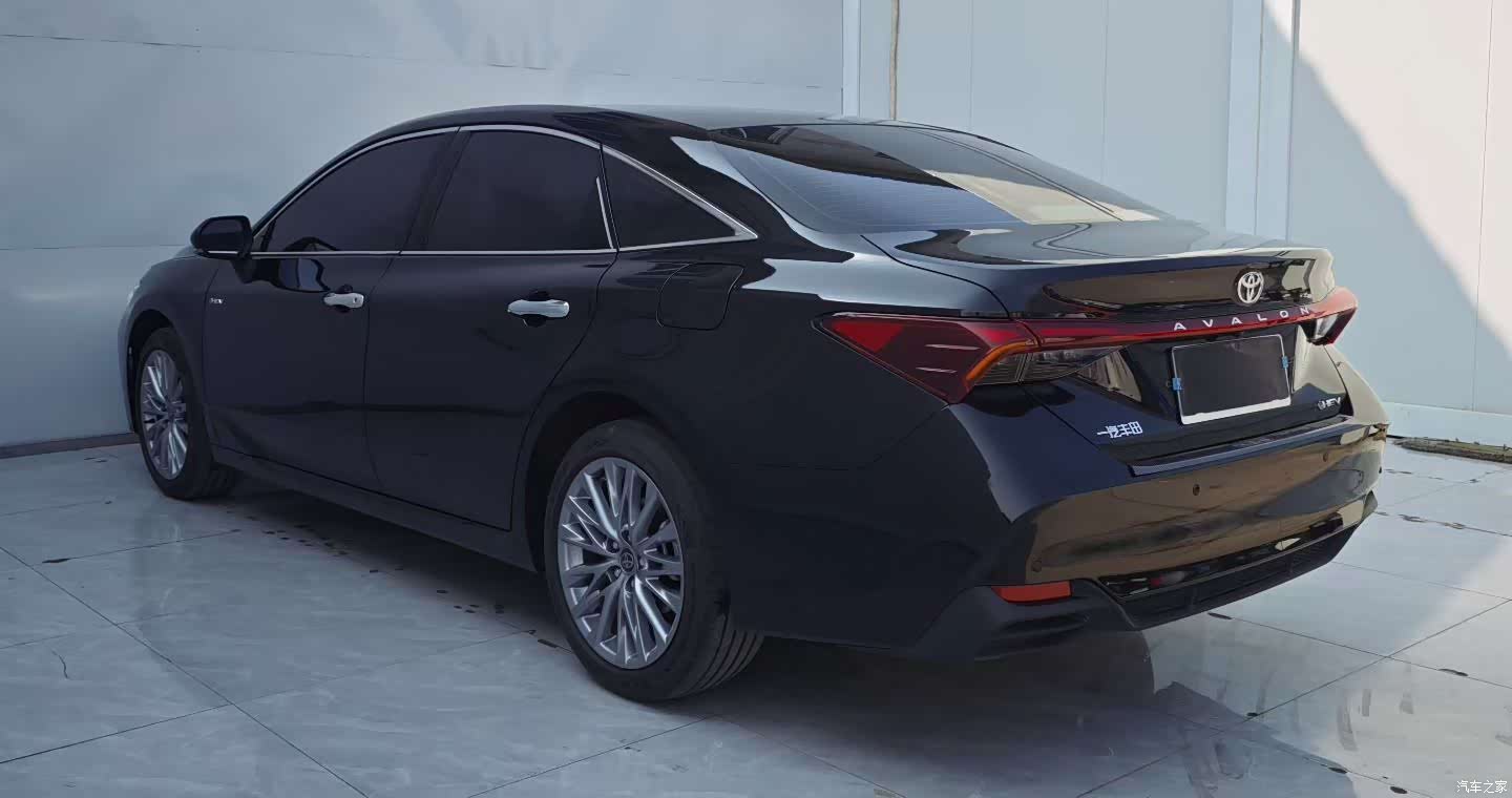 Toyota Avalon, 2025 7