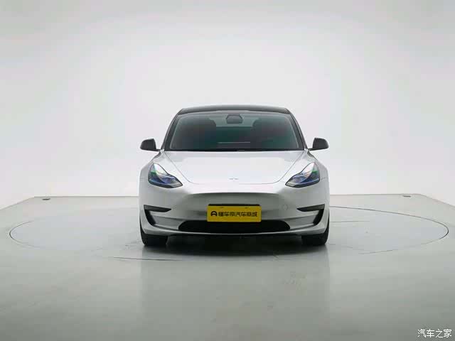 Tesla Model 3, 2022 7