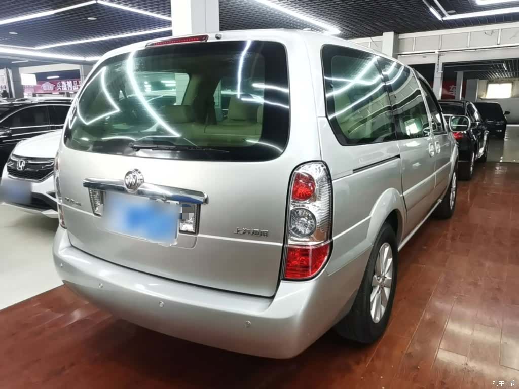 Buick GL8, 2016 7
