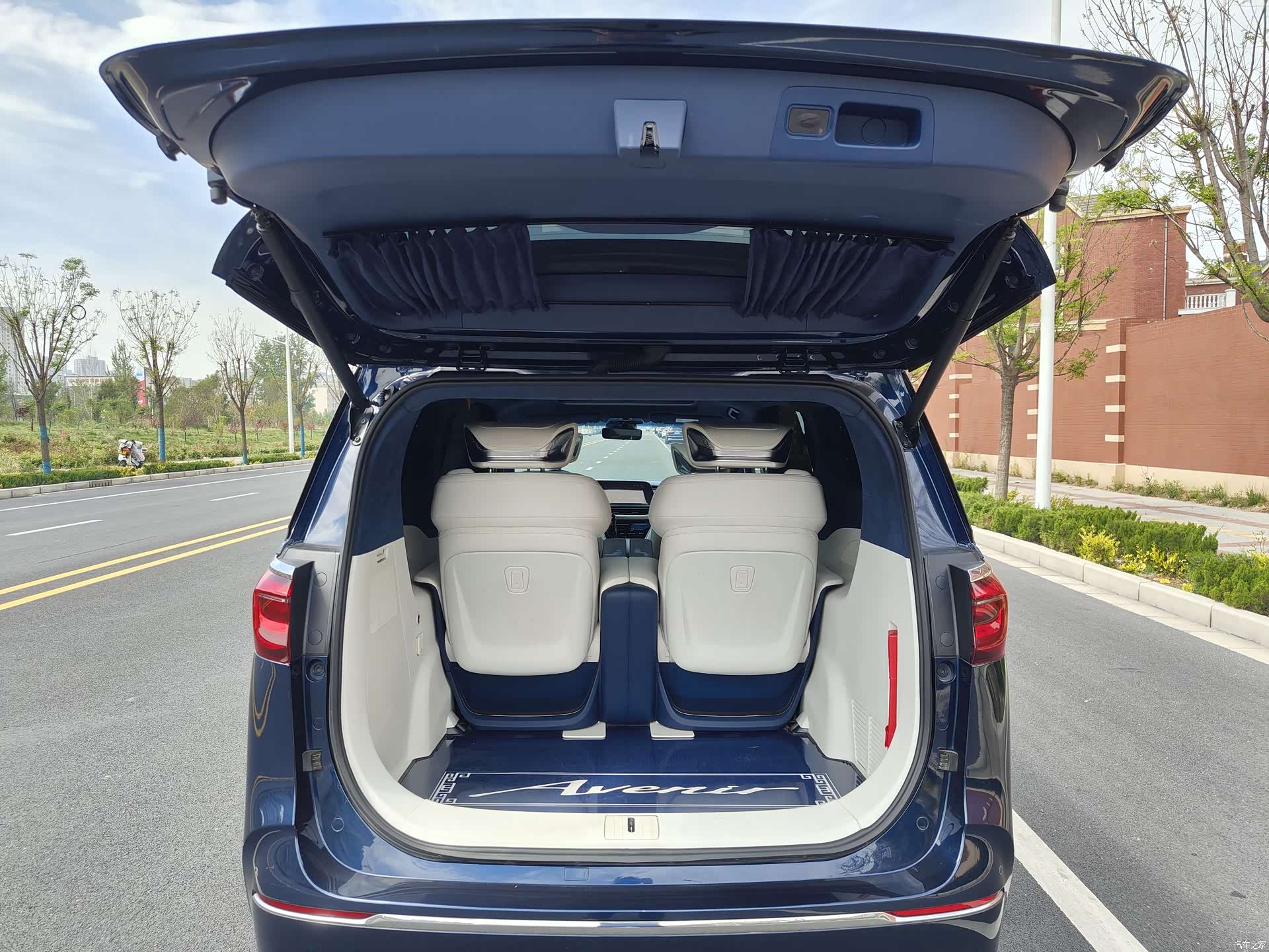 Buick GL8, 2020 17