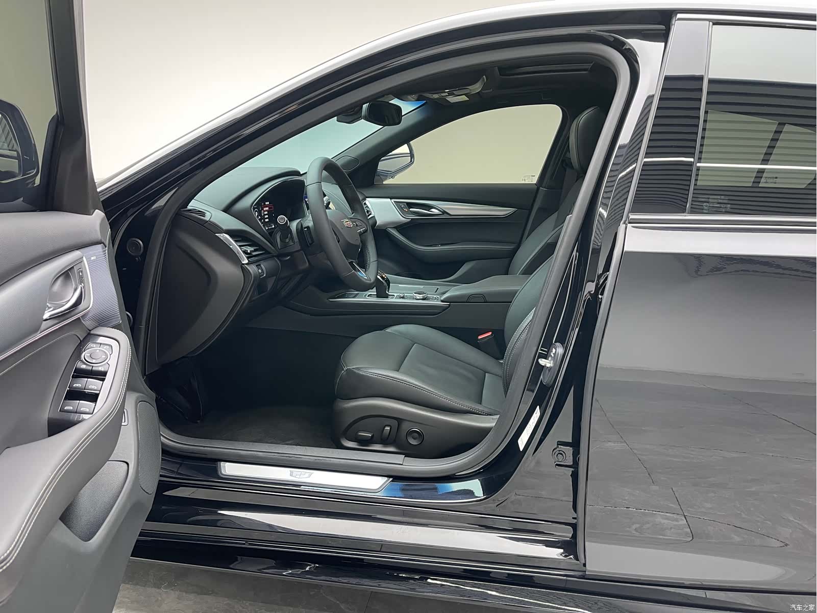 Cadillac CT5, 2023 16