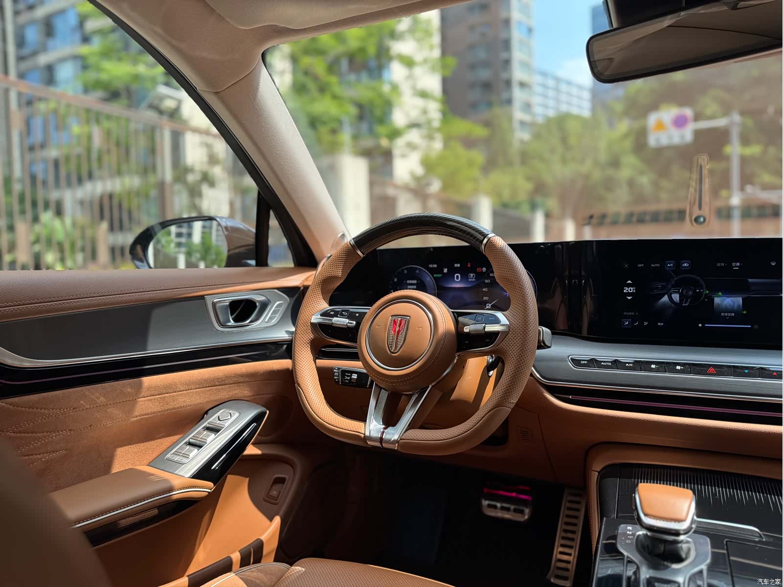 Hongqi H9, 2024 10