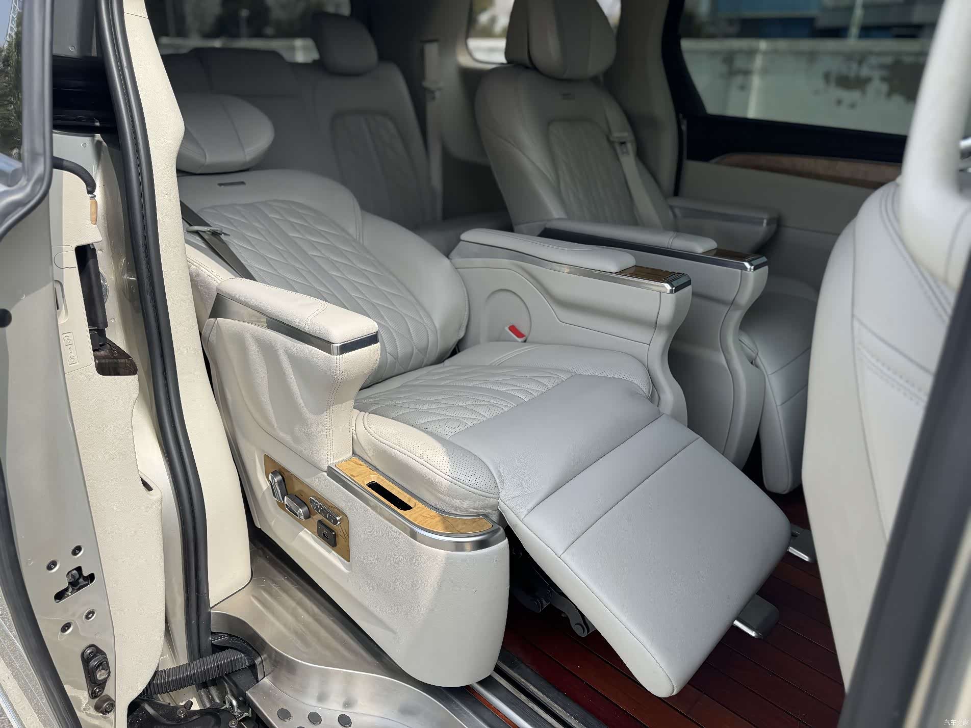 Buick GL8, 2020 16