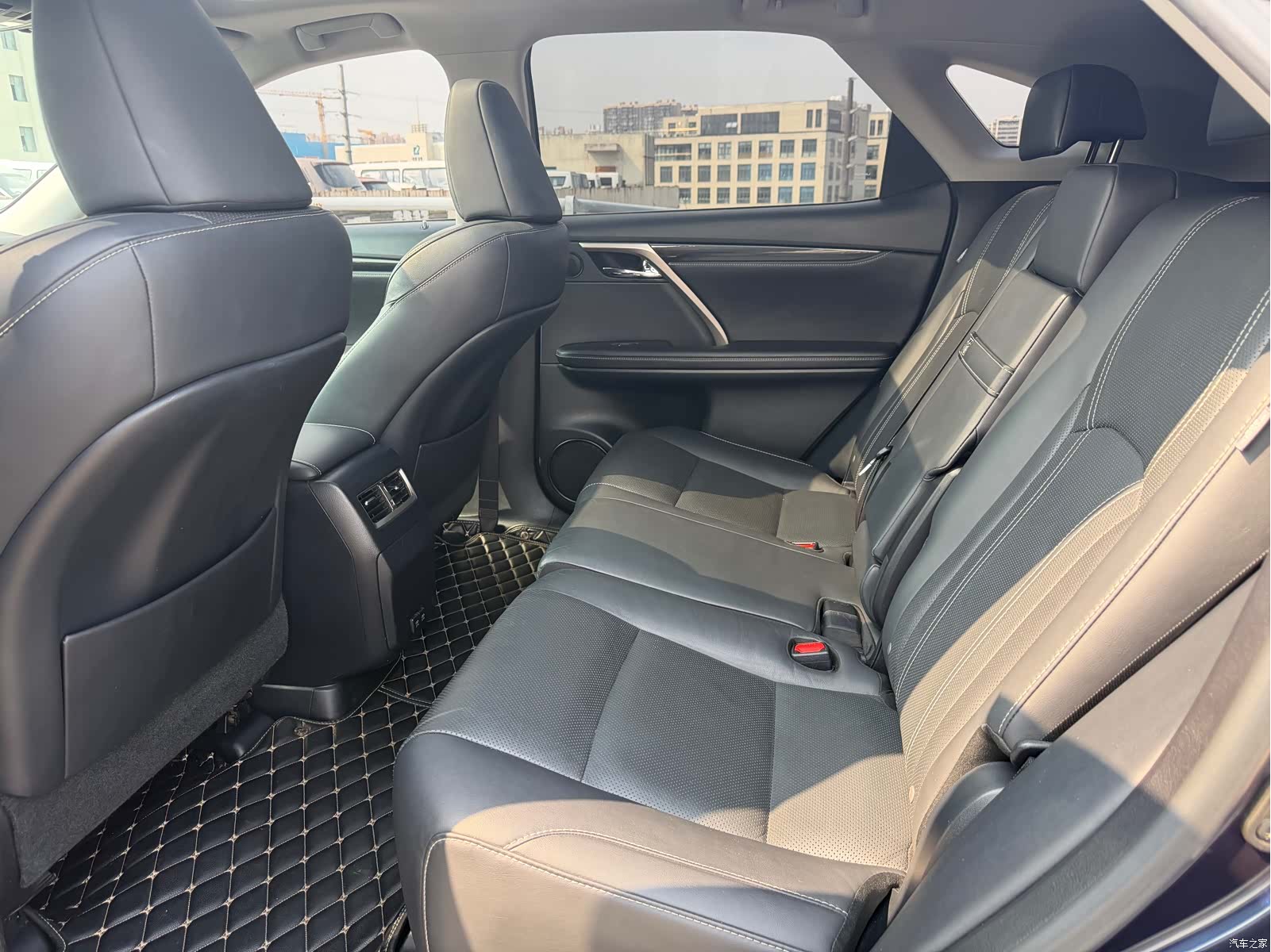 Lexus RX, 2019 9