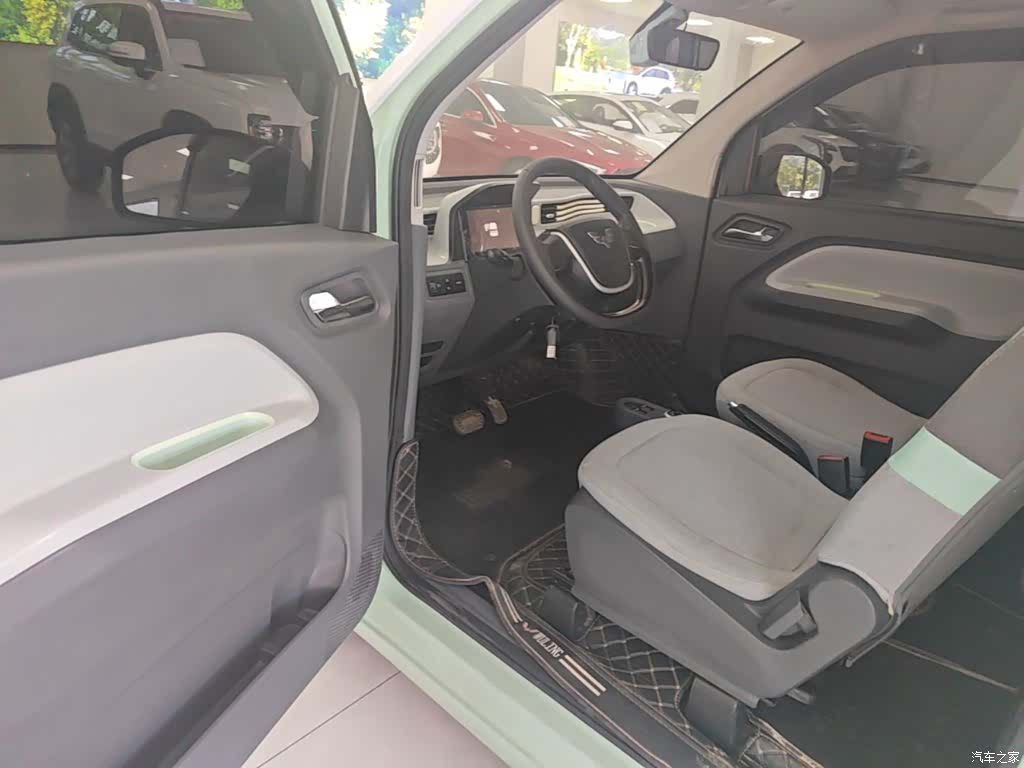 Wuling MINIEV, 2022 16