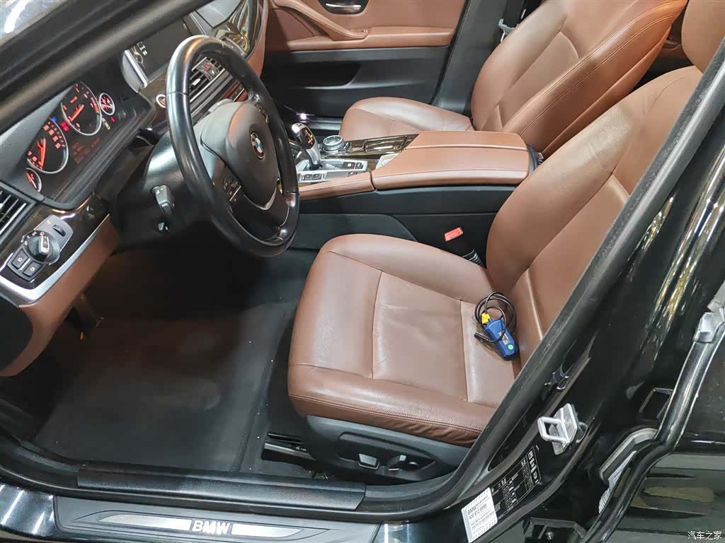 BMW 5 Series, 2015 11