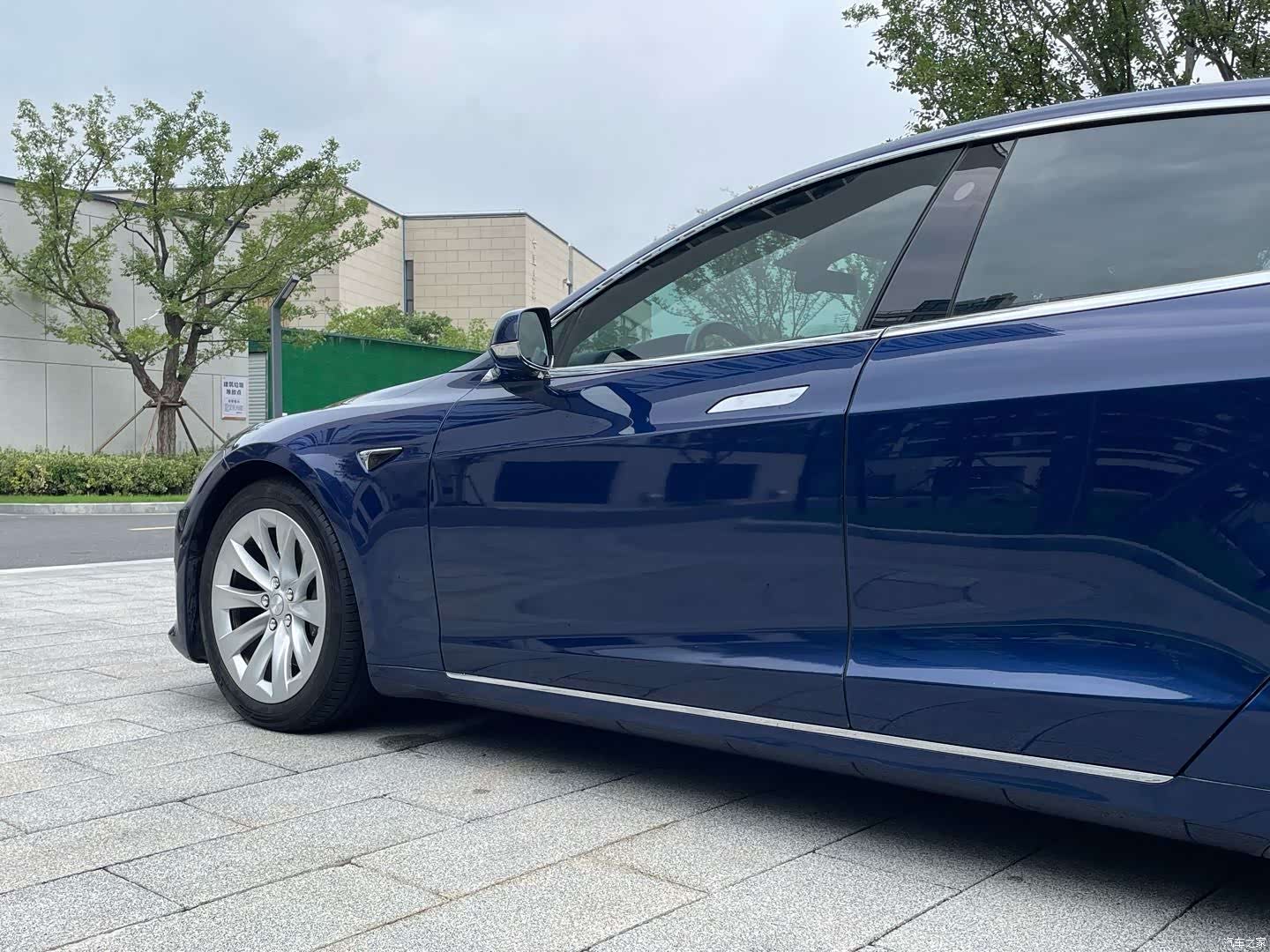 Tesla Model S, 2017 11