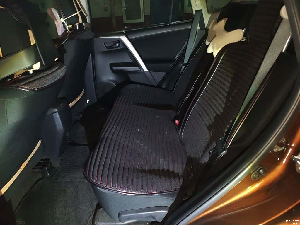 Toyota RAV4, 2017 15