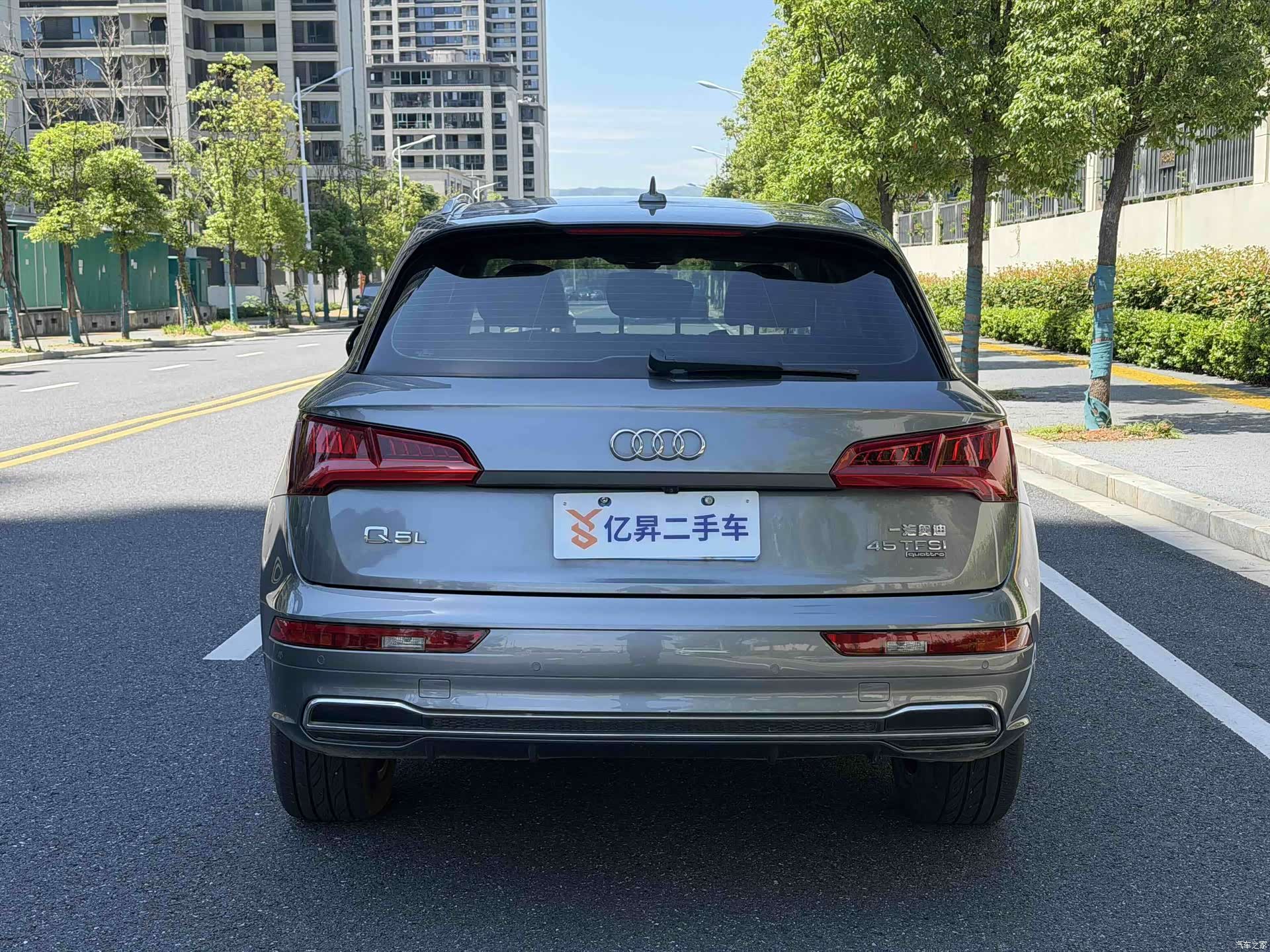 Audi Q5L, 2021 все фото