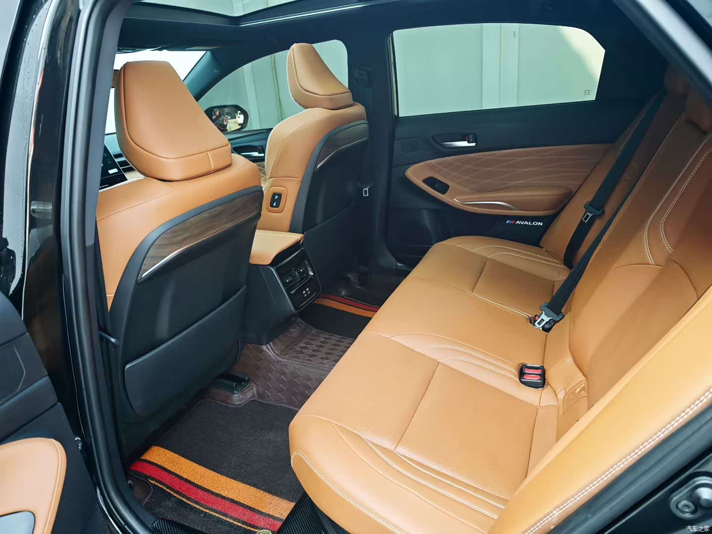 Toyota Avalon, 2025 6